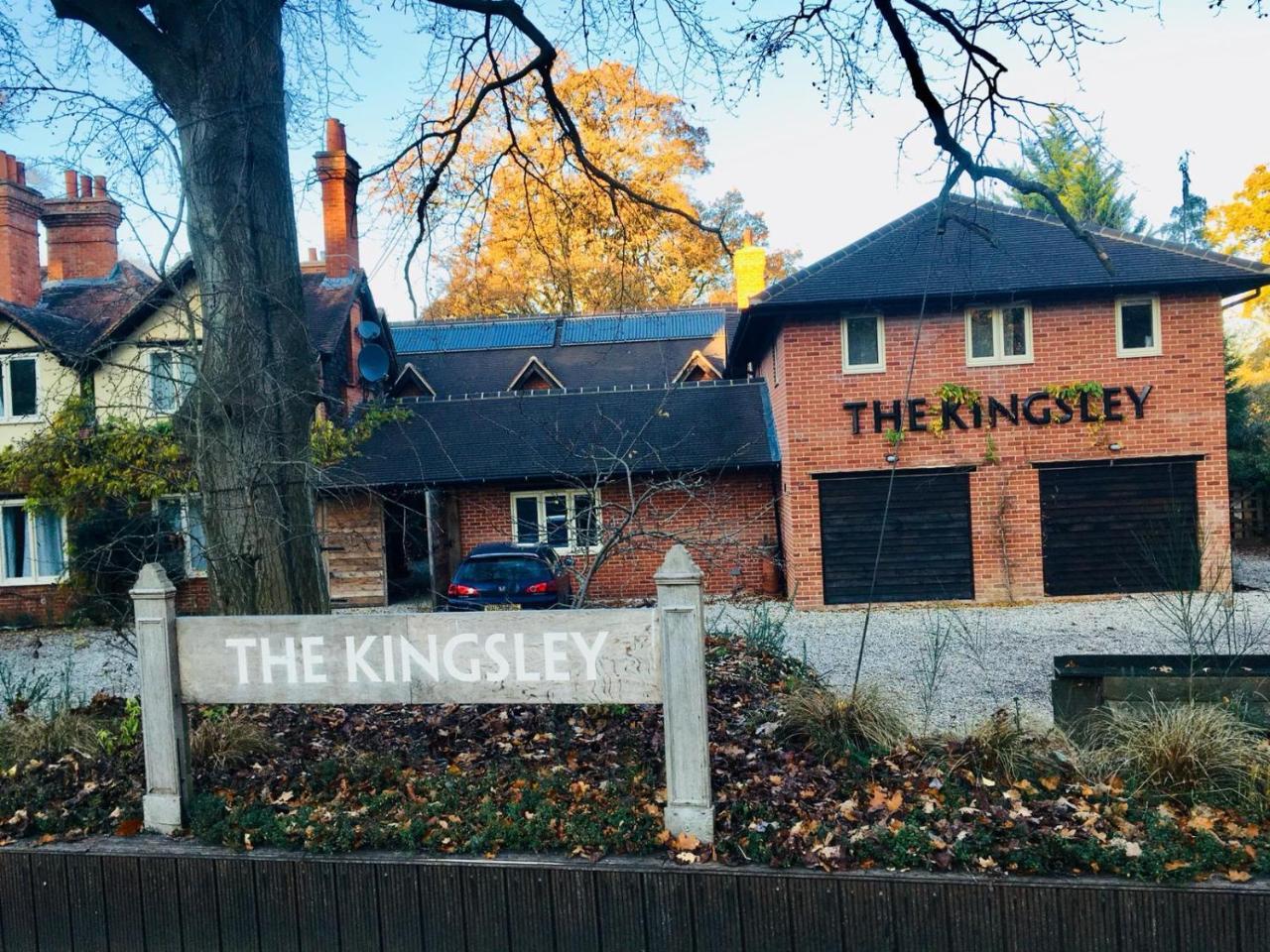 The Kingsley At Eversley ภายนอก รูปภาพ