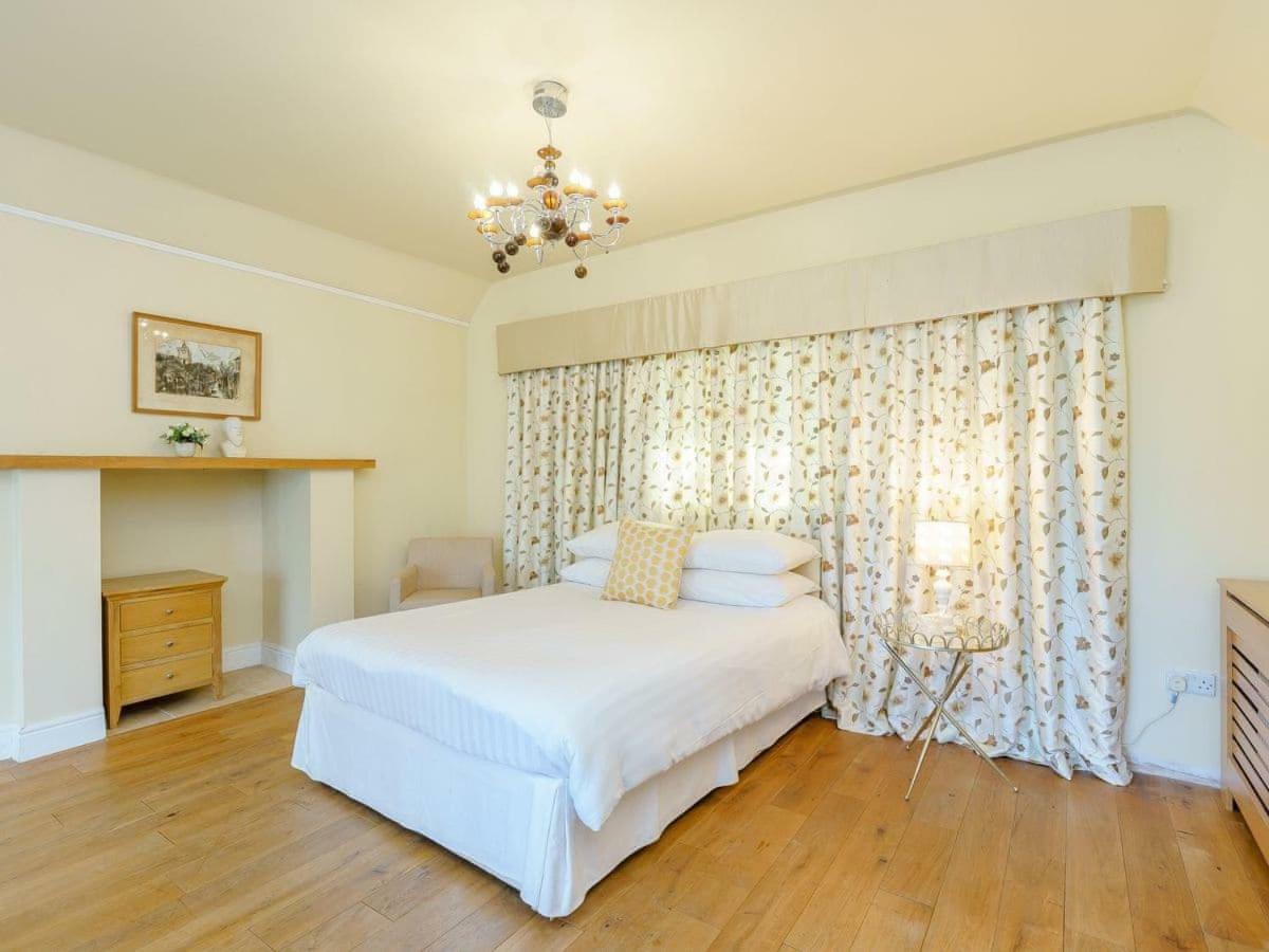 The Kingsley At Eversley ภายนอก รูปภาพ